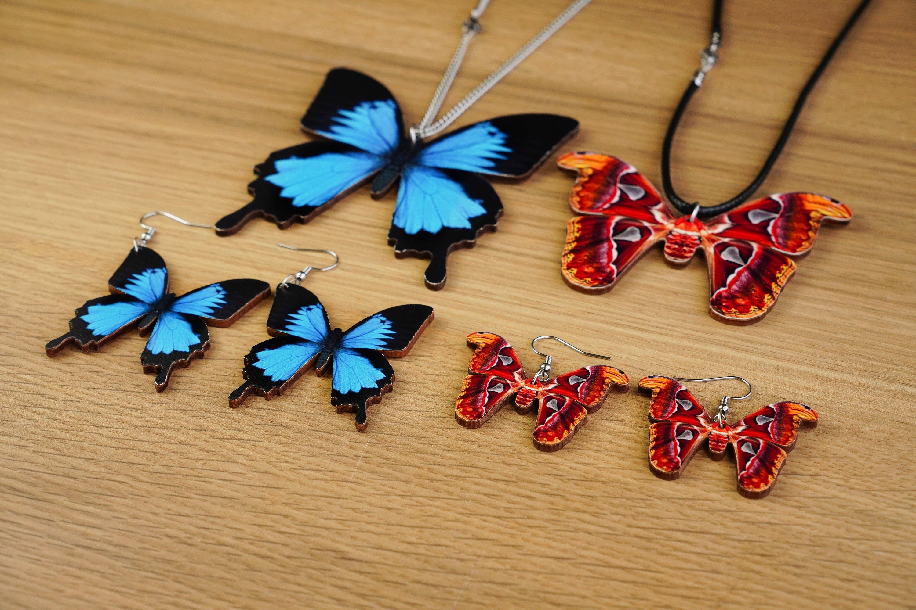 Woman Wooden Butterfly Jewelry Set Insect Necklace Earrings